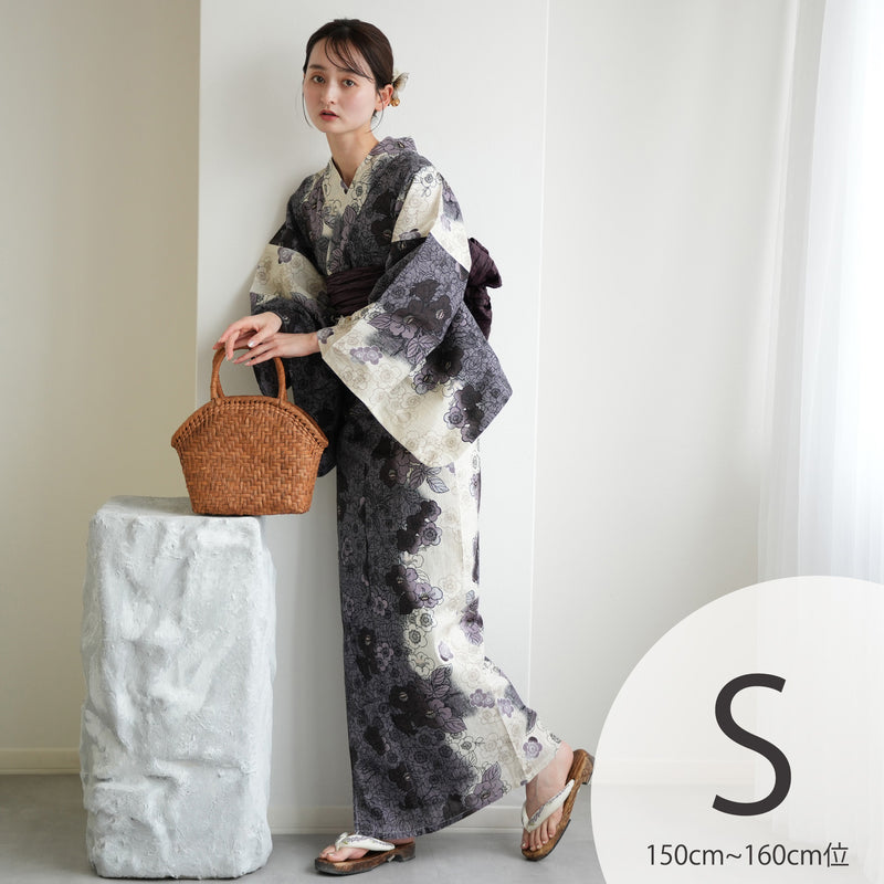 【utatane 高級変わり織 浴衣3点セット ( ゆかた・帯・下駄 ) ブラックの染分け梅つばき】 Sサイズ（150-160cm） 国産生地 国内染色　昭和初期アンティーク復刻版（5011279511）
