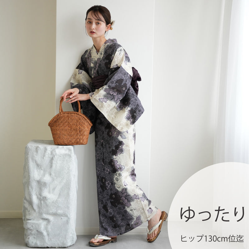 【utatane 高級変わり織 浴衣3点セット ( ゆかた・帯・下駄 ) ブラックの染分け梅つばき】3Lサイズ（ヒップ約130cm位まで対応） 国産生地 国内染色　昭和初期アンティーク復刻版（5013279511）