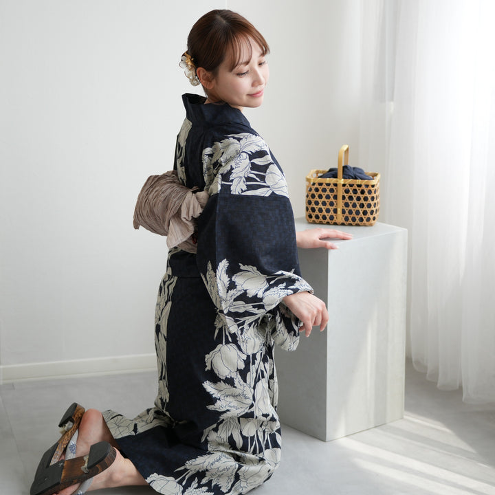 新品　浴衣　utatane 紺　下駄　帯　粋紺市松にチューリップ セパレート浴衣 高級変わり織 二部式浴衣3点セット ( ゆかた上下・帯
