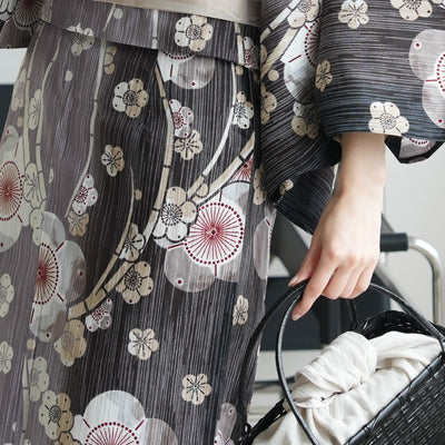 【セパレート高級変わり織 二部式浴衣3点セット ( ゆかた上下・帯・下駄 ) かすれ黒ぼかしの梅】フリーサイズ  国産生地 国内染色 昭和初期アンティーク復刻版 （5016279611）