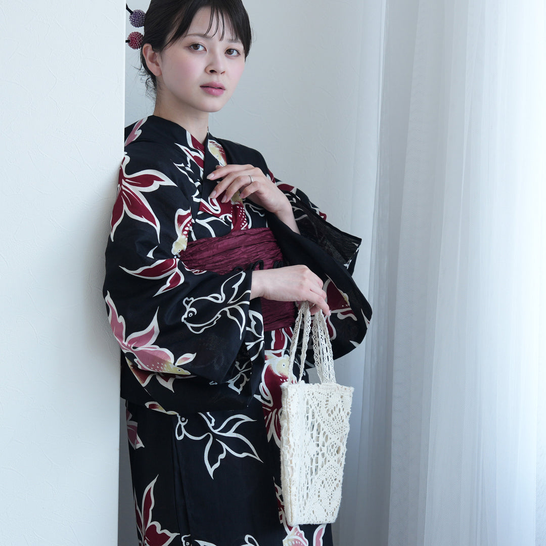 セパレート 二部式浴衣3点セット ( ゆかた上下・帯・下駄 )黒地に紅色