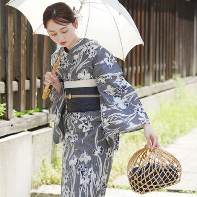 【utatane×Acka.  浴衣4点セット ( ゆかた・帯２点・下駄 ) 鮫小紋と菖蒲 navy】Acka. (@acka_official)オリジナル 限定 コラボ  フリーサイズ 国産生地 国内染色　（5020266111）