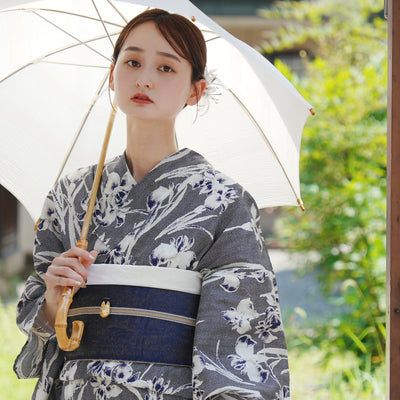 【utatane×Acka.  浴衣4点セット ( ゆかた・帯２点・下駄 ) 鮫小紋と菖蒲 navy】Acka. (@acka_official)オリジナル 限定 コラボ  フリーサイズ 国産生地 国内染色　（5020266111）