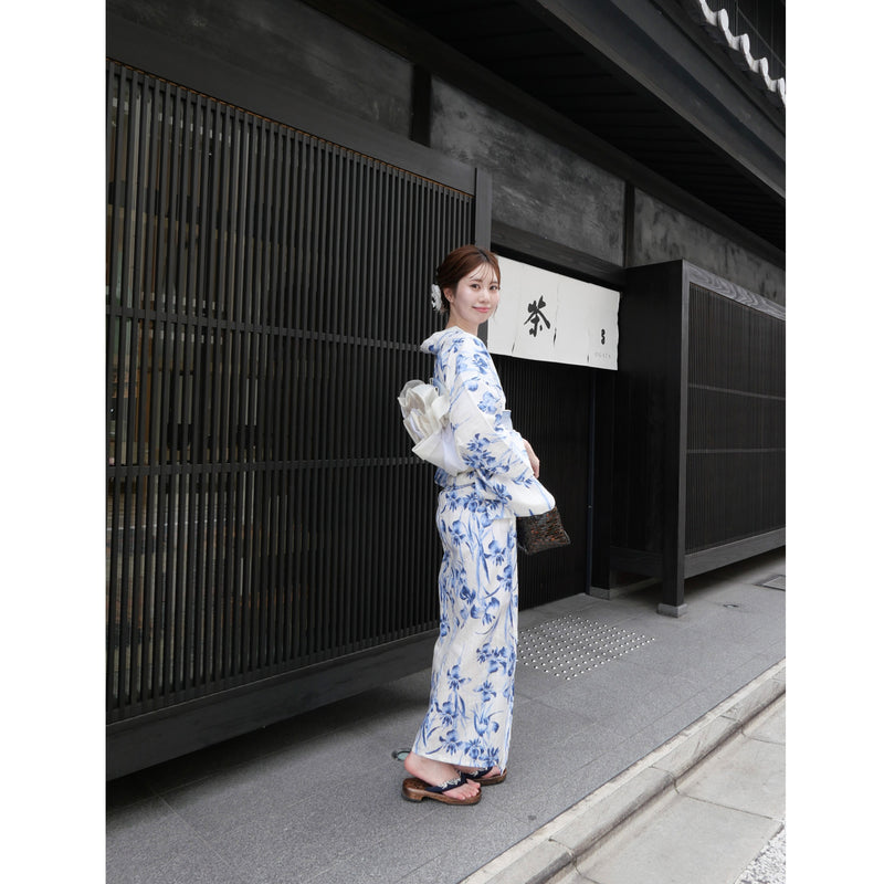 【utatane×Acka.  浴衣4点セット ( ゆかた・帯２点・下駄 ) 鮫小紋と菖蒲 ivory】Acka. (@acka_official)オリジナル 限定 コラボ  フリーサイズ 国産生地 国内染色　（5020266311）