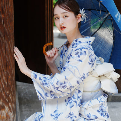 【utatane×Acka.  浴衣4点セット ( ゆかた・帯２点・下駄 ) 鮫小紋と菖蒲 ivory】Acka. (@acka_official)オリジナル 限定 コラボ  フリーサイズ 国産生地 国内染色　（5020266311）