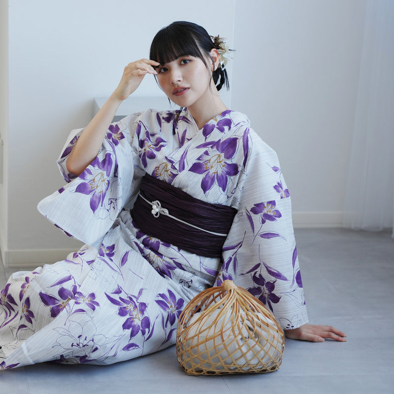 【高級変わり織 浴衣2点セット ( ゆかた・帯 )先染めベージュ風に藤色の百合】 レディース コットン100％ フリーサイズ（5026290111）
