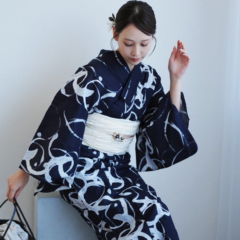 【高級変わり織 浴衣2点セット ( ゆかた・帯 ) 紺地にグレーのぼかし筆描き】 レディース コットン100％ フリーサイズ（5026291211）