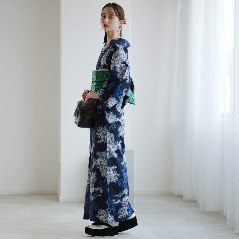 【ニコアンティーク 単衣着物 唐獅子 ネイビー】 着物 単品 レトロ レディース ファブリック着物 紺 グレー 浮世絵風 洗える着物 日本製（5132607200）