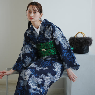 【ニコアンティーク 単衣着物 唐獅子 ネイビー】 着物 単品 レトロ レディース ファブリック着物 紺 グレー 浮世絵風 洗える着物 日本製（5132607200）
