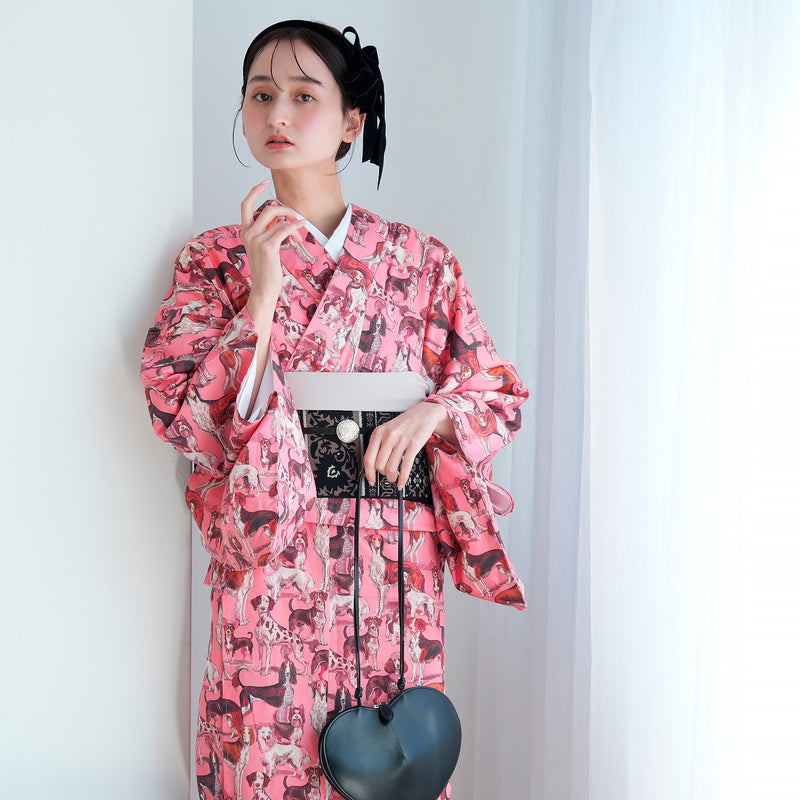 【ニコアンティーク 単衣着物 ドッグ・エキスポ ロゼ】 着物 単品 レトロ レディース ファブリック着物 ピンク 犬 チワワ アフガンハウンド ビーグル シーズー 洗える着物 日本製（5132607400）