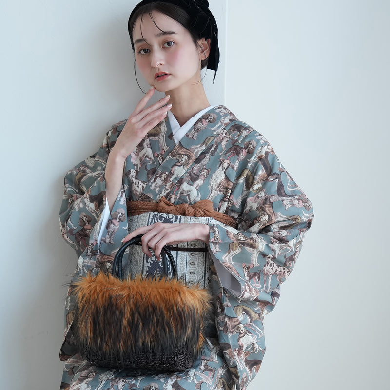 【ニコアンティーク 単衣着物 ドッグ・エキスポ ベルデ】 着物 単品 レトロ レディース ファブリック着物 深緑 青緑 くすみグリーン 犬 チワワ アフガンハウンド ビーグル シーズー 洗える着物 日本製（5132607500）