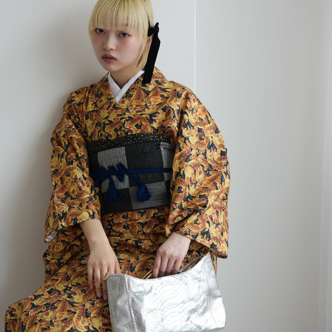 ニコアンティーク 単衣着物 ヒャッコヤコウ】着物 単品 レトロ