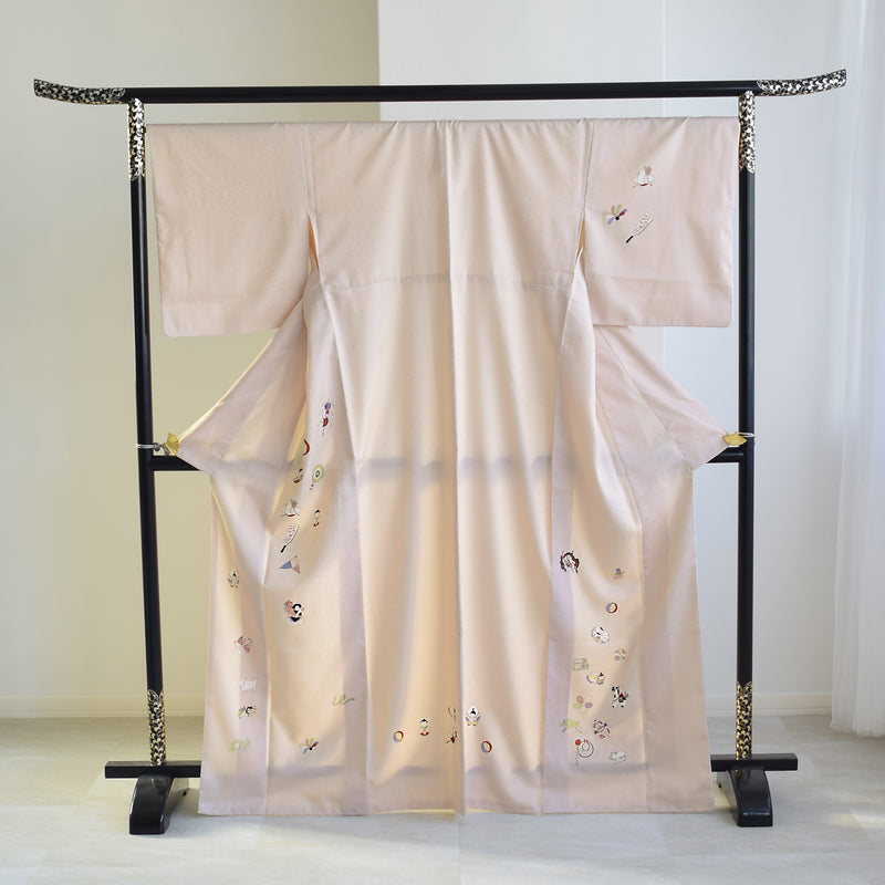 【ニコアンティーク 袷着物 単品 絵羽仕立て 干支飾り・さくら】 仕立て上がり 袷 附下風 日本製 ポリエステル つるし飾り柄（5146604500）