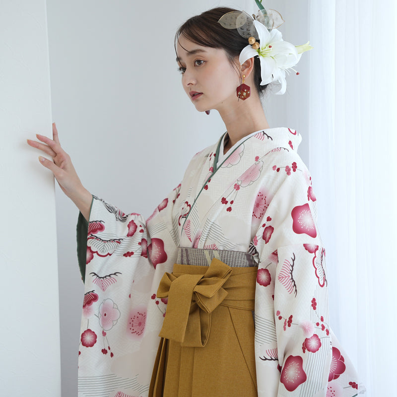 袴 2点セット 販売品 2尺袖着物  袴91cm（身長153-158cm）元禄梅模様 白 重ね衿縫い付済 ひよこ商店 卒業式にも（5178726111）