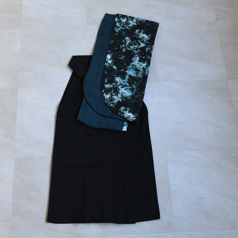 袴 2点セット 販売品 2尺袖着物 袴91cm・95cm（身長153-163cm）半身 孔雀色の影×グリーン 重ね衿縫い付済  卒業式にも（5178728001）
