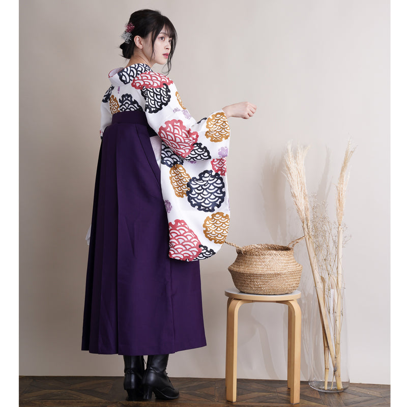 【リサイクル着物】 2尺袖着物 袴 2点セット 販売品 中古 USED 白系 雪輪 袴91cm（身長153-158cm）卒業式 大学生 （5182620111）【中古販売】