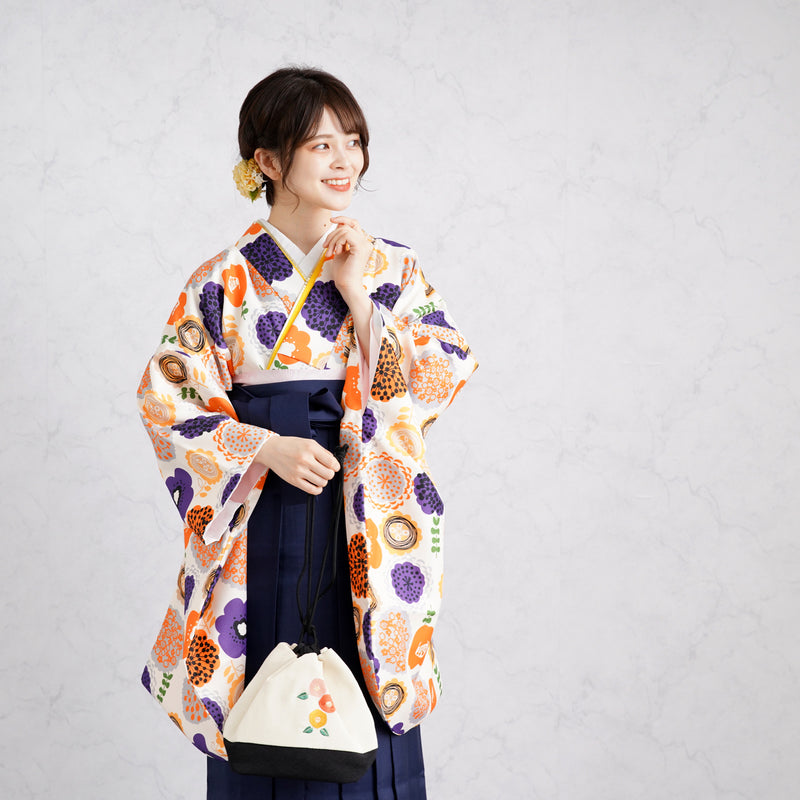 【リサイクル着物】 2尺袖着物 袴 2点セット 販売品 中古 USED フラワー モダン 袴91cm（身長153-158cm）卒業式 大学生 ニコアンティーク（5182627911）【中古販売】