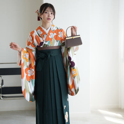 【リサイクル着物】 2尺袖着物 袴 2点セット 販売品 中古 USED 矢絣 梅 袴91cm（身長153-158cm）卒業式 大学生 ひよこ商店（5182660411）【中古販売】
