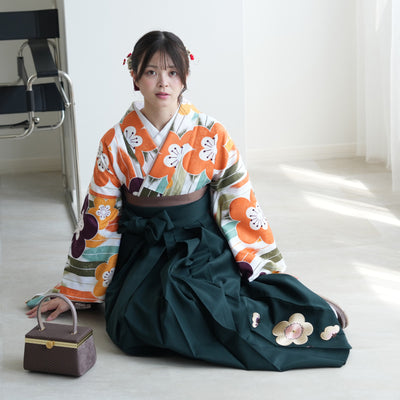 【リサイクル着物】 2尺袖着物 袴 2点セット 販売品 中古 USED 矢絣 梅 袴91cm（身長153-158cm）卒業式 大学生 ひよこ商店（5182660411）【中古販売】