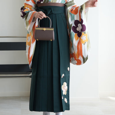 【リサイクル着物】 2尺袖着物 袴 2点セット 販売品 中古 USED 矢絣 梅 袴91cm（身長153-158cm）卒業式 大学生 ひよこ商店（5182660411）【中古販売】
