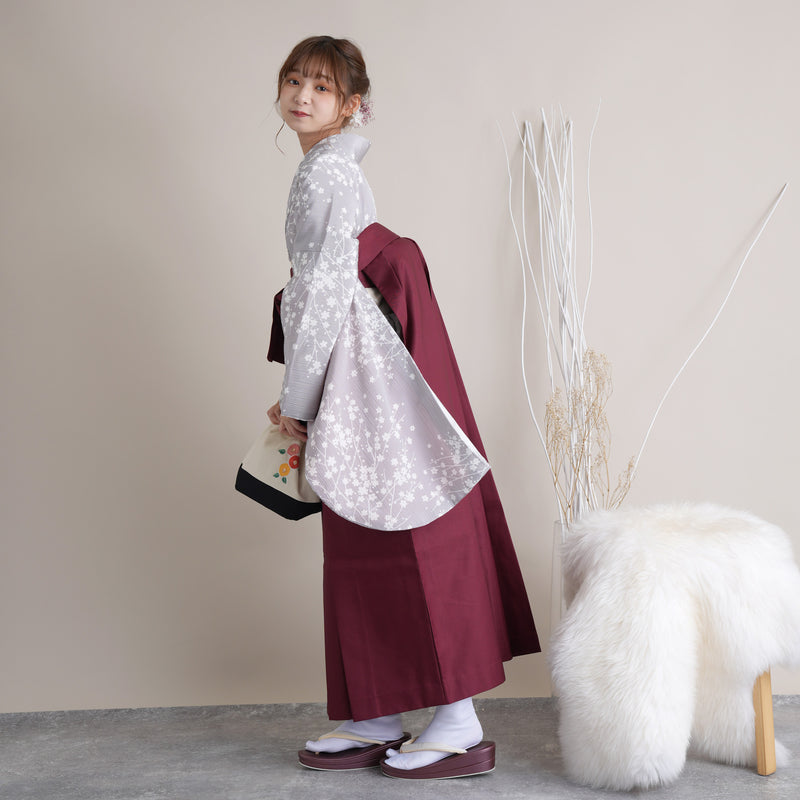 【リサイクル着物】 2尺袖着物 袴 2点セット 販売品 中古 USED グレー 小花 袴91cm（身長153-158cm）卒業式 大学生 （5182669011）【中古販売】