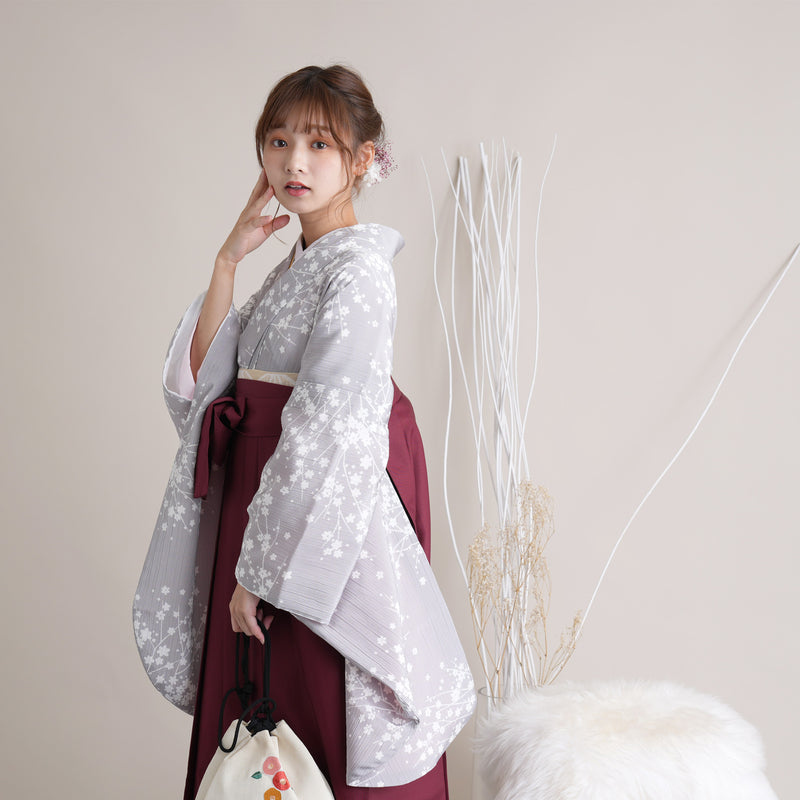【リサイクル着物】 2尺袖着物 袴 2点セット 販売品 中古 USED グレー 小花 袴91cm（身長153-158cm）卒業式 大学生 （5182669011）【中古販売】