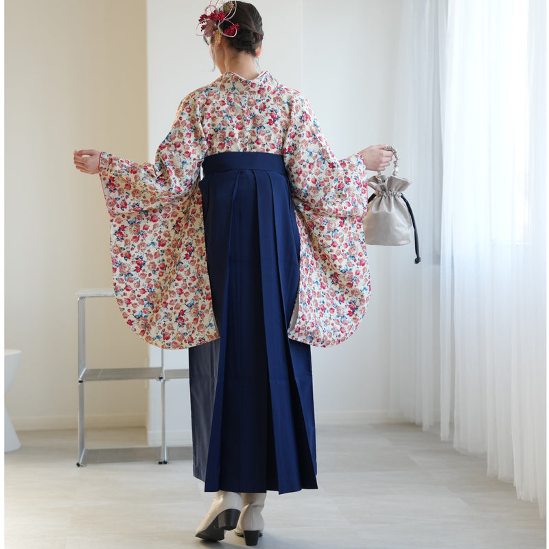 【リサイクル着物】 2尺袖着物 袴 2点セット 販売品 中古 USED  赤系 花柄 袴91cm（身長153-158cm）卒業式 大学生 ひよこ商店（5182672313）【中古販売】