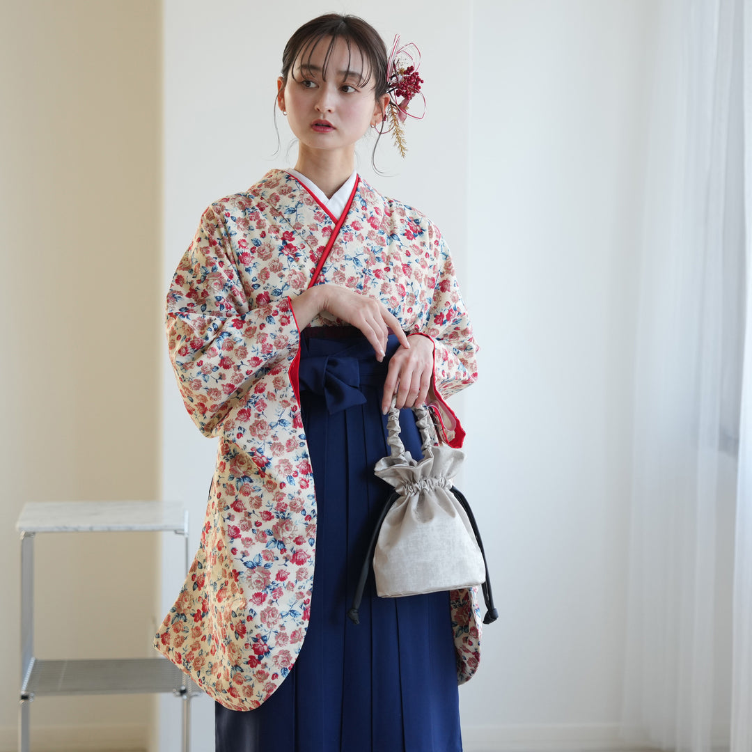 リサイクル着物】 2尺袖着物 袴 2点セット 販売品 中古 USED 赤系 花柄