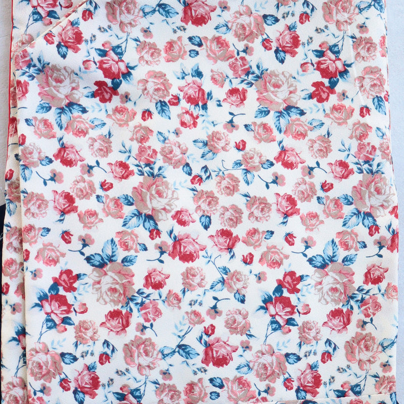 【リサイクル着物】 2尺袖着物 袴 2点セット 販売品 中古 USED  赤系 花柄 袴91cm（身長153-158cm）卒業式 大学生 ひよこ商店（5182672313）【中古販売】