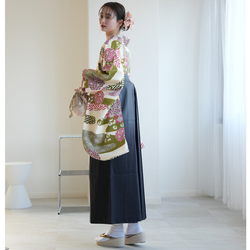 【リサイクル着物】 2尺袖着物 袴 2点セット 販売品 中古 USED  レトロ 袴91cm（身長153-158cm）卒業式 大学生 ひよこ商店（5182672613）【中古販売】