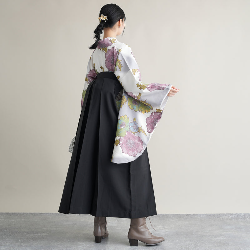 【リサイクル着物】 2尺袖着物 袴 2点セット 販売品 中古 USED  花柄 牡丹 袴91cm（身長153-158cm）卒業式 大学生 ひよこ商店（5182673713）【中古販売】