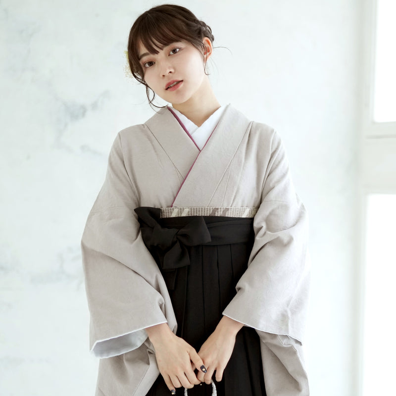 【リサイクル着物】 2尺袖着物 袴 2点セット 販売品 中古 USED  ライトグレー 花柄  袴91cm（身長153-158cm）卒業式 大学生 （5182682111）【中古販売】