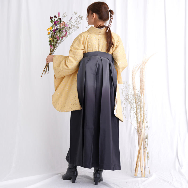 【リサイクル着物】 2尺袖着物 袴 2点セット 販売品 中古 USED  レース 花柄 黄色系  袴91cm（身長153-158cm）卒業式 大学生 （5182682611）【中古販売】