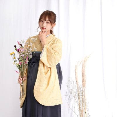 【リサイクル着物】 2尺袖着物 袴 2点セット 販売品 中古 USED  レース 花柄 黄色系  袴91cm（身長153-158cm）卒業式 大学生 （5182682611）【中古販売】