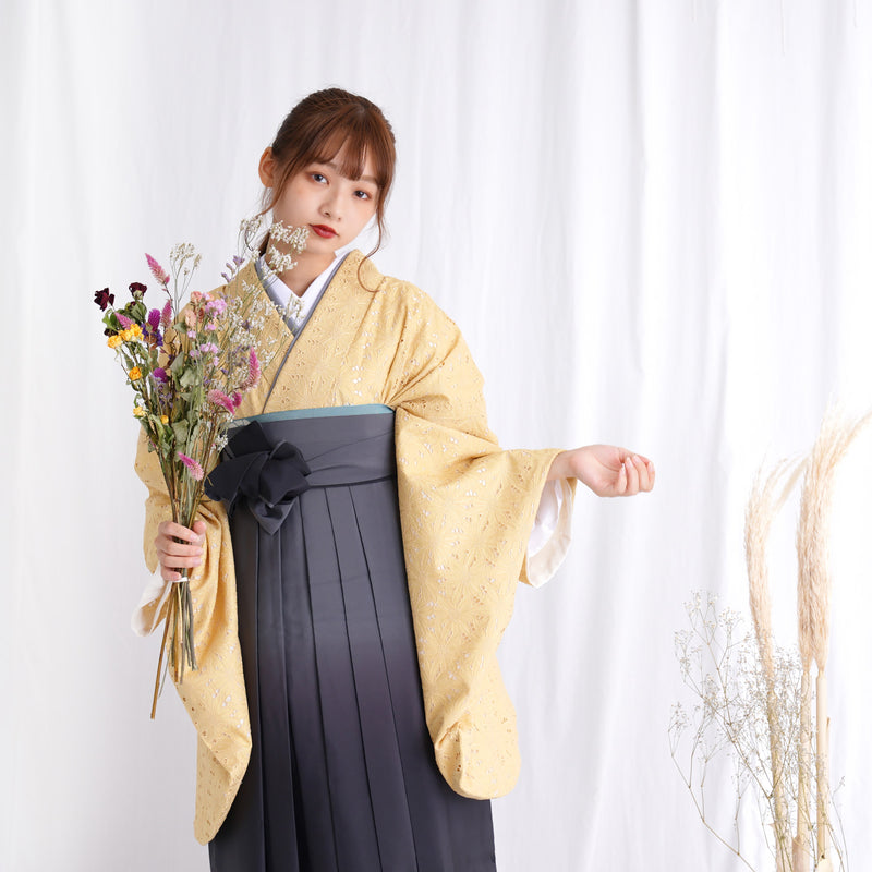 【リサイクル着物】 2尺袖着物 袴 2点セット 販売品 中古 USED  レース 花柄 黄色系  袴91cm（身長153-158cm）卒業式 大学生 （5182682611）【中古販売】