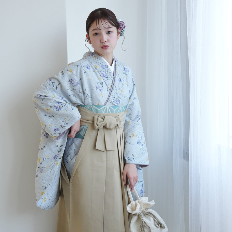 【リサイクル着物】 2尺袖着物 袴 2点セット 販売品 中古 USED  パステルカラー 花柄  袴91cm（身長153-158cm）卒業式 大学生 （5182683411）【中古販売】