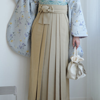 【リサイクル着物】 2尺袖着物 袴 2点セット 販売品 中古 USED  パステルカラー 花柄  袴91cm（身長153-158cm）卒業式 大学生 （5182683411）【中古販売】
