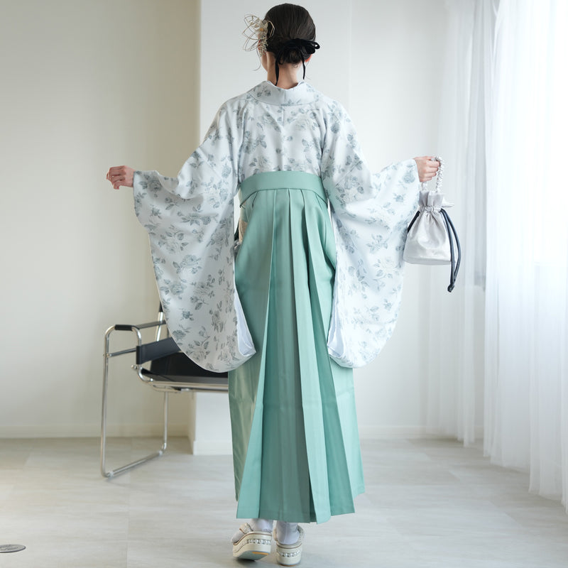 【リサイクル着物】 2尺袖着物 袴 2点セット 販売品 中古 USED  ブルーグレー  袴91-95cm（身長153-163cm）卒業式 大学生 （5182683801）【中古販売】
