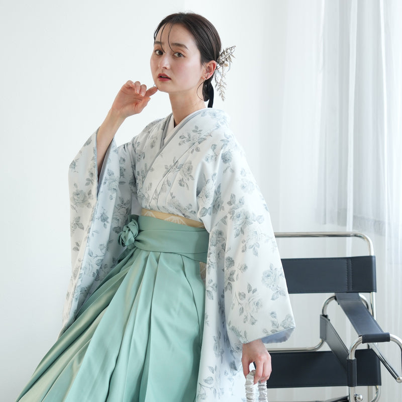 【リサイクル着物】 2尺袖着物 袴 2点セット 販売品 中古 USED  ブルーグレー  袴91-95cm（身長153-163cm）卒業式 大学生 （5182683801）【中古販売】