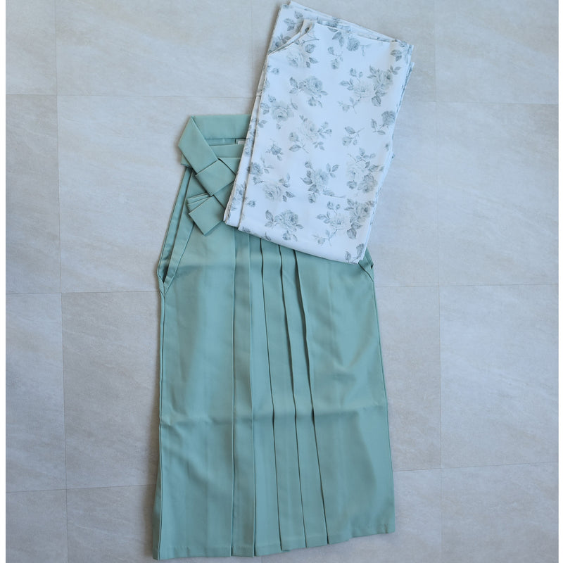 【リサイクル着物】 2尺袖着物 袴 2点セット 販売品 中古 USED  ブルーグレー  袴91-95cm（身長153-163cm）卒業式 大学生 （5182683801）【中古販売】