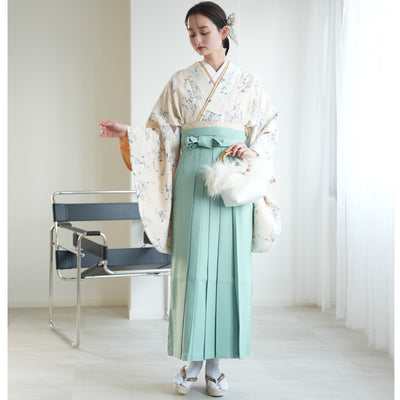 【リサイクル着物】 2尺袖着物 袴 2点セット 販売品 中古 USED  アイボリー レース 小花  袴91-99cm（身長153-170cm）卒業式 大学生 （5182683901）【中古販売】