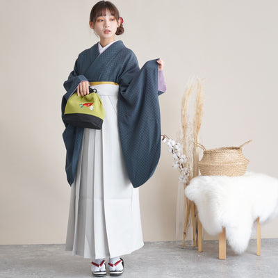【リサイクル着物】 2尺袖着物 袴 2点セット 販売品 中古 USED  ドット 紺  袴91cm（身長153-158cm）卒業式 大学生 （5182684911）【中古販売】
