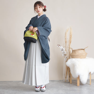 【リサイクル着物】 2尺袖着物 袴 2点セット 販売品 中古 USED  ドット 紺  袴91cm（身長153-158cm）卒業式 大学生 （5182684911）【中古販売】