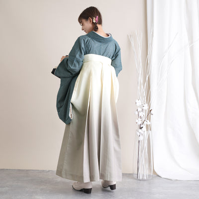 【リサイクル着物】 2尺袖着物 袴 2点セット 販売品 中古 USED パンチング  袴91cm（身長153-158cm）卒業式 大学生 （5182697711）【中古販売】