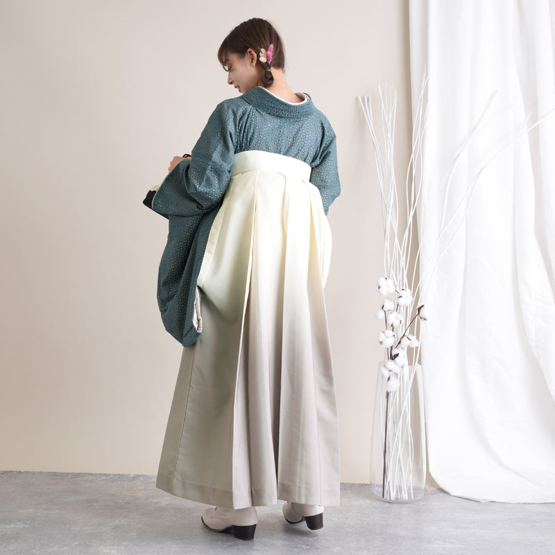 【リサイクル着物】 2尺袖着物 袴 2点セット 販売品 中古 USED パンチング  袴91cm（身長153-158cm）卒業式 大学生 （5182697711）【中古販売】