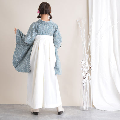【リサイクル着物】 2尺袖着物 袴 2点セット 販売品 中古 USED くすみカラー 刺繍  袴91cm（身長153-158cm）卒業式 大学生 （5182697811）【中古販売】