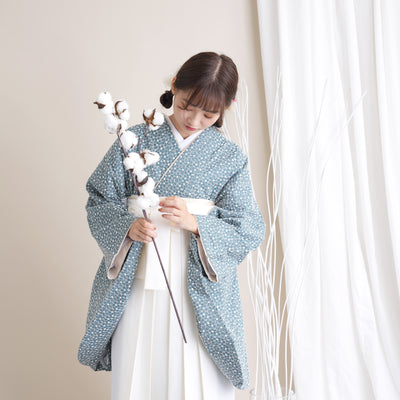 【リサイクル着物】 2尺袖着物 袴 2点セット 販売品 中古 USED くすみカラー 刺繍  袴91cm（身長153-158cm）卒業式 大学生 （5182697811）【中古販売】