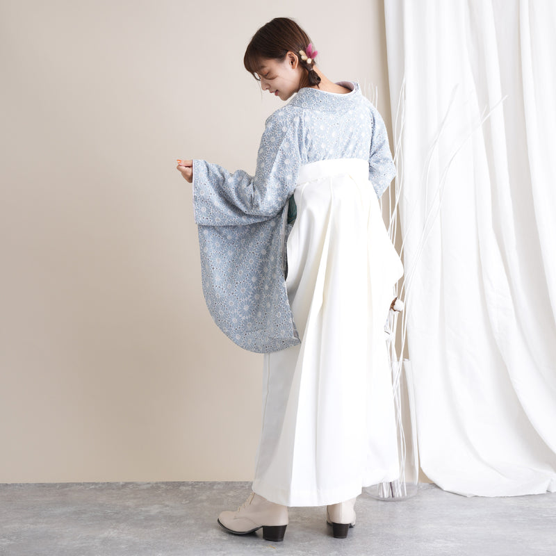 【リサイクル着物】 2尺袖着物 袴 2点セット 販売品 中古 USED くすみカラー 刺繍  袴91cm（身長153-158cm）卒業式 大学生 （5182697911）【中古販売】