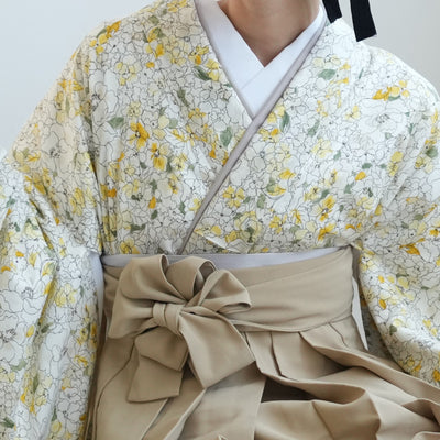 【リサイクル着物】 2尺袖着物 袴 2点セット 販売品 中古 USED 黄色 ボタニカル ぼかし  袴91cm（身長153-158cm）卒業式 大学生 （5182700311）【中古販売】