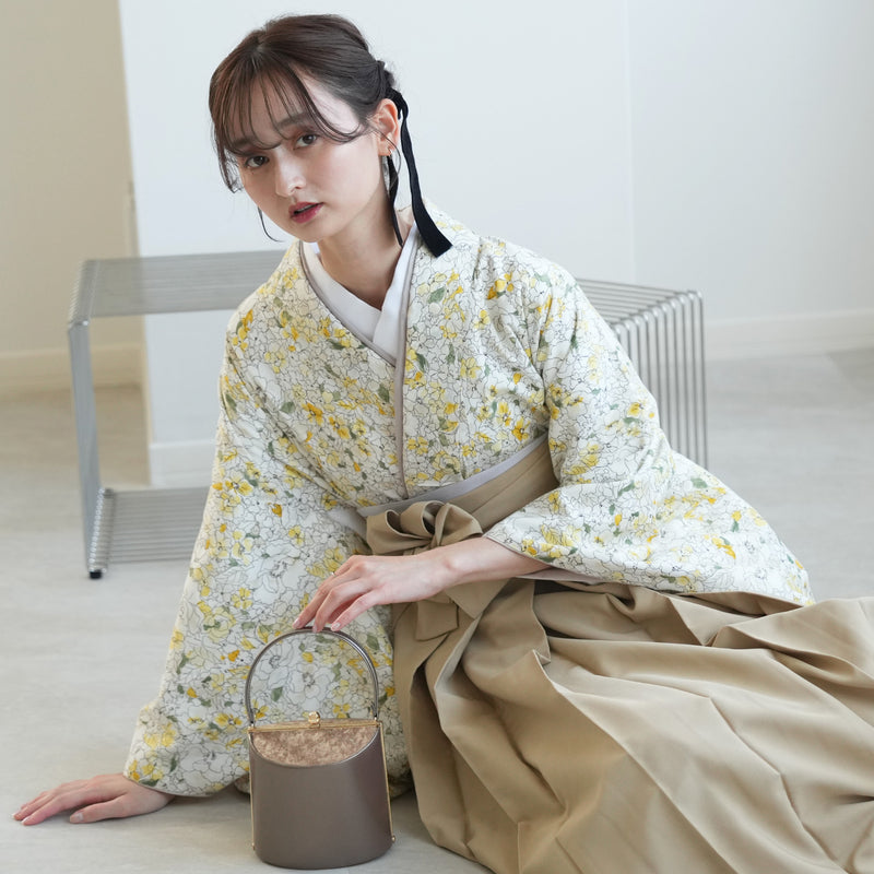 【リサイクル着物】 2尺袖着物 袴 2点セット 販売品 中古 USED 黄色 ボタニカル ぼかし  袴91cm（身長153-158cm）卒業式 大学生 （5182700311）【中古販売】